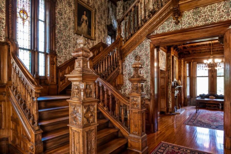 Seiberling Mansion Howard County interior woodwork 